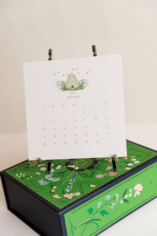 2025 Classic Desk Calendar: Gold Easel